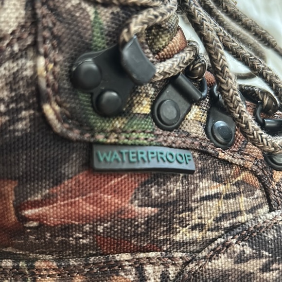 Tamarack Camouflage Kids Waterproof insulated Boots Size 2. - Picture 5 of 6